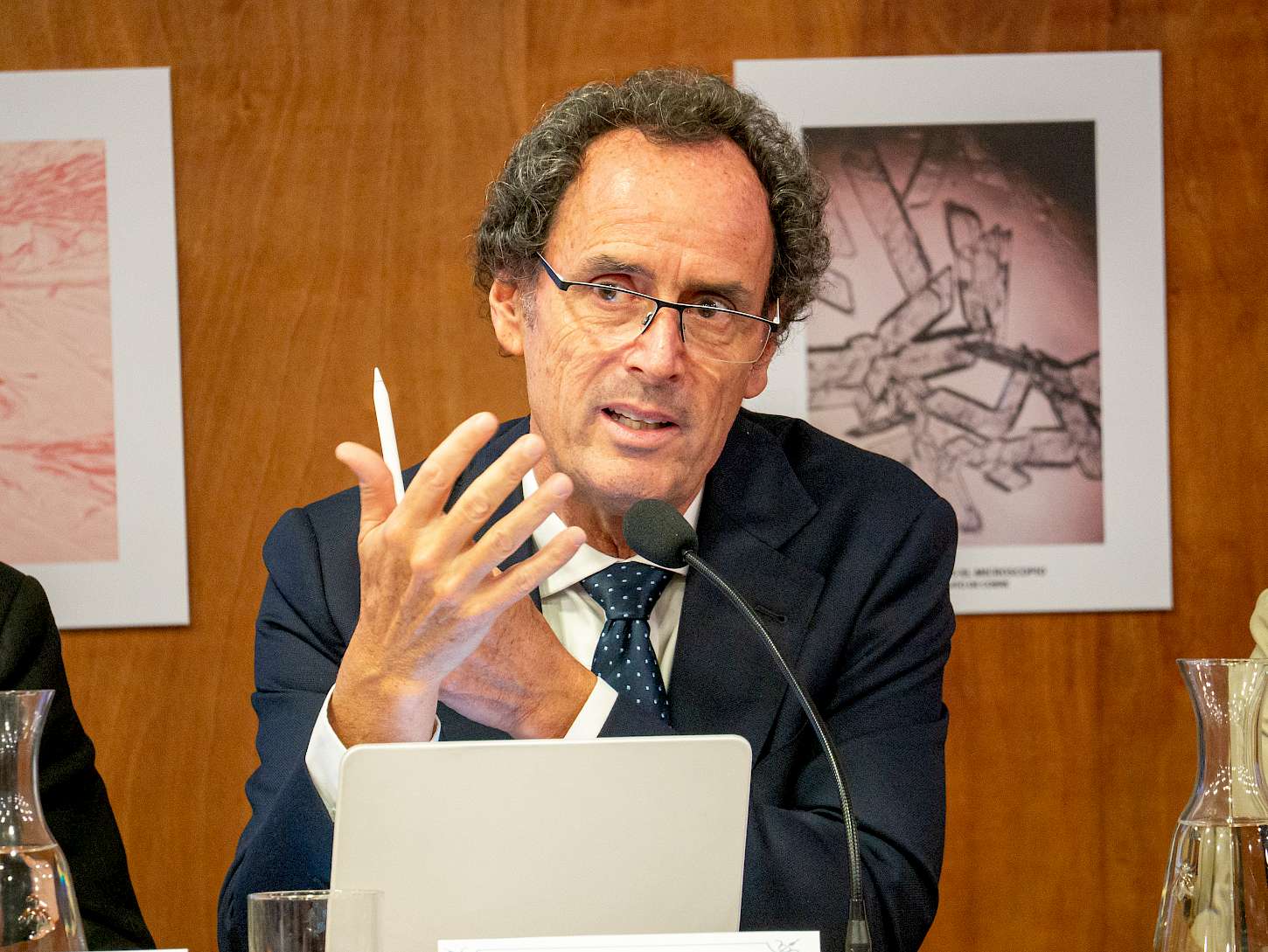 El nuevo rector UC, exdecano de la Facultad de Ingeniería, asumió este cargo para el período 2025–2030.